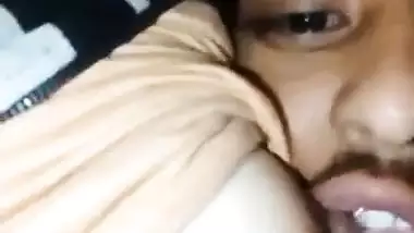 Desi Lover biting nipple Jio sex video