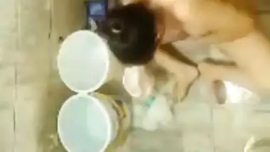 Desi GF bj & nude showing part 2