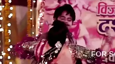Hot scenes of desi actress Swara Bhaskar