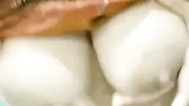 Desi girl perfect boobs and nude body showing