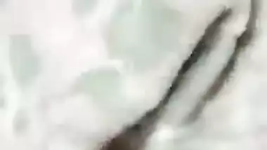 Indian teenage girl showing badi boobs