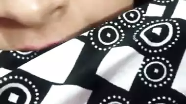 Chubby MILF big boobs and pussy showing on video call