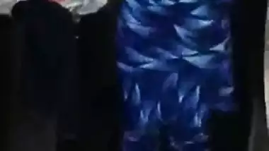 Tamil office girl changing dress inside office MMS clip