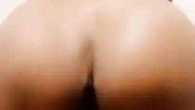 Muslim wife riding till he cum
