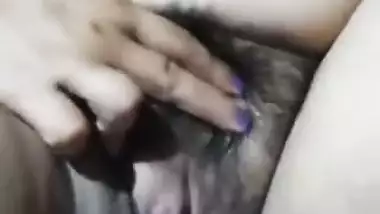 Desi Assame Boudi Showing