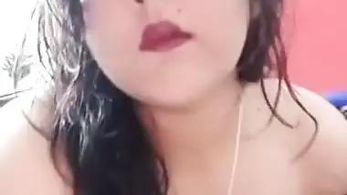 Sexy bhabhi Boob Visable in Sare
