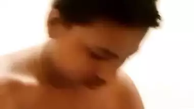 Tanker MILF bathing naked recorded while on video call