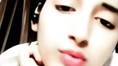 Gorgeous college girl naked big boobs show on video call