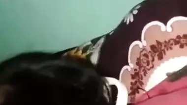 Slim Desi girl pussy fucking MMS