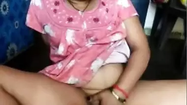 Pervert hubby displaying boobs and pussy of his wife