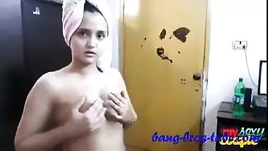 Tamil Gf Horny Milf Sonia after Shower Hardcore...