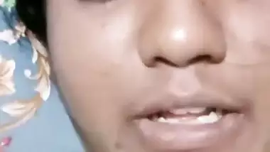 Village GF topless selfie for boyfriend exposed