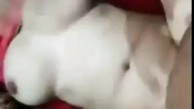 Desi cheating wife sex with a beauty parlor guy