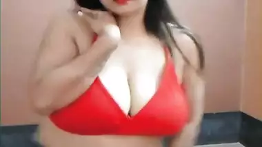 Tun Mitra Short Clips Collection