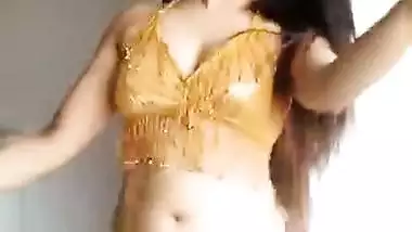 Shrutika gaonkar hot dance