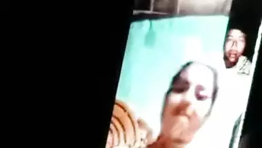 Chubby village aunty shows nude figure on video call