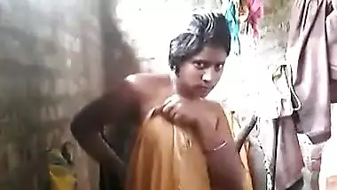 hot tamil college girl nude show and nude bathing video