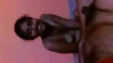 Cochin girl leaked mms giving her boyfriend a blowjob indian sex video