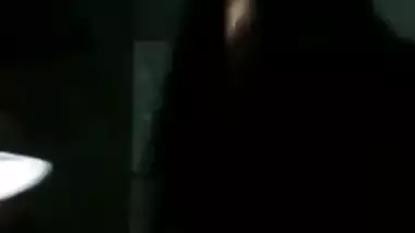 Indian doesn't hide her XXX boobs and opens them for a sex video