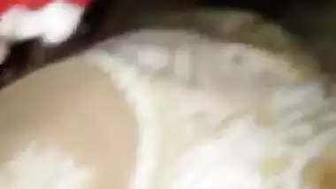 Bubbly Pakistani MILF fucked and sucked XXX video