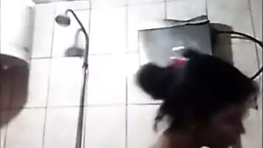 Local bhabhi selfie in the bathroom