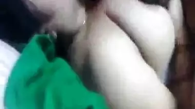 Hindustani mia bibi ki suhagraat sex masti ka porn tape