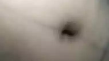 Desi Girl Showing And Fingering 3Clip