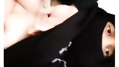 Boob show in restaurant and blowjob by dehati burkha GF