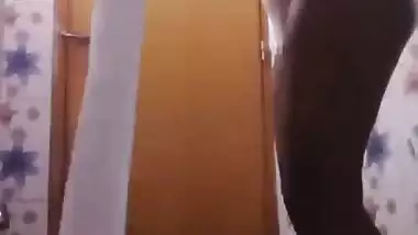 Bhabhi in bathroom baths and fingers cunt in horny mood