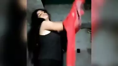 mid night fuck small brother hot wife