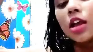 Bangla model Sameera bathing clip