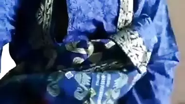 Desi cute girl fing her hot pussy