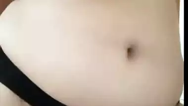 Homely housewife strips saree and shows naked boobs