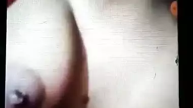 Girlfriend virgin boobs and pussy showing MMS