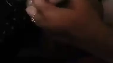 Kiss and fondling Indian MMS