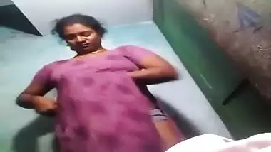 chennai girl chudi changing for her lover