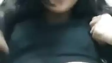 Nerdy Desi babe with big natural tits is ready for chudai fun