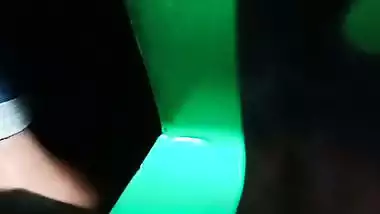 Local lovers from Srilanka fucking inside auto rickshaw