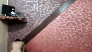 Pakistani xxx video of a pervert fucking his Sali like crazy