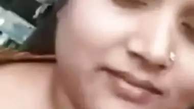 Big boobs bhabhi showing