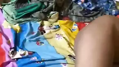 Mature slut pussy showing to customer for fucking