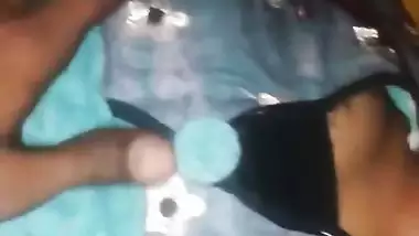 Desi closing eyes and accepting porn video