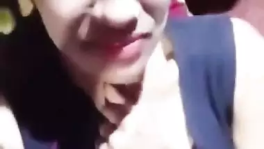 Married Tamil girl shows cute boobs on cam for lover