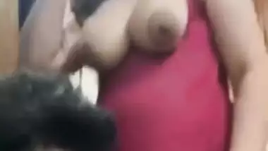 Pakistani wife feeding big boobs to husband viral MMS