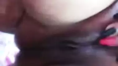 New Chamet video of desi girl in nighty showing nude figure