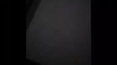 DESI TEEN OILS HER BODY FOR SEX