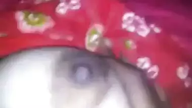 Bangladeshi Married couple in house romance and sex video leaks