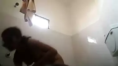 Desi bathroom nude selfie video