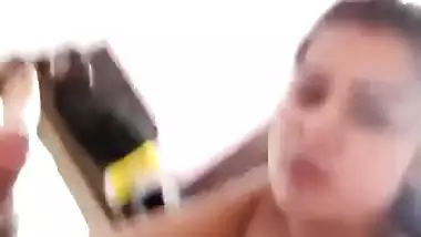 GF sucks BF’s dick and rides on it in desi sex