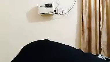 Devar enjoys his chubby Bhabhi’s desi chudai